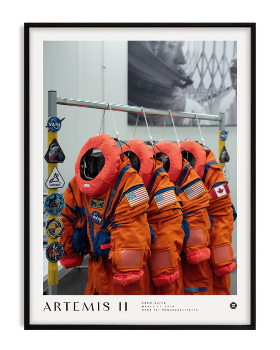 Crew Suits Artemis II | NASA
